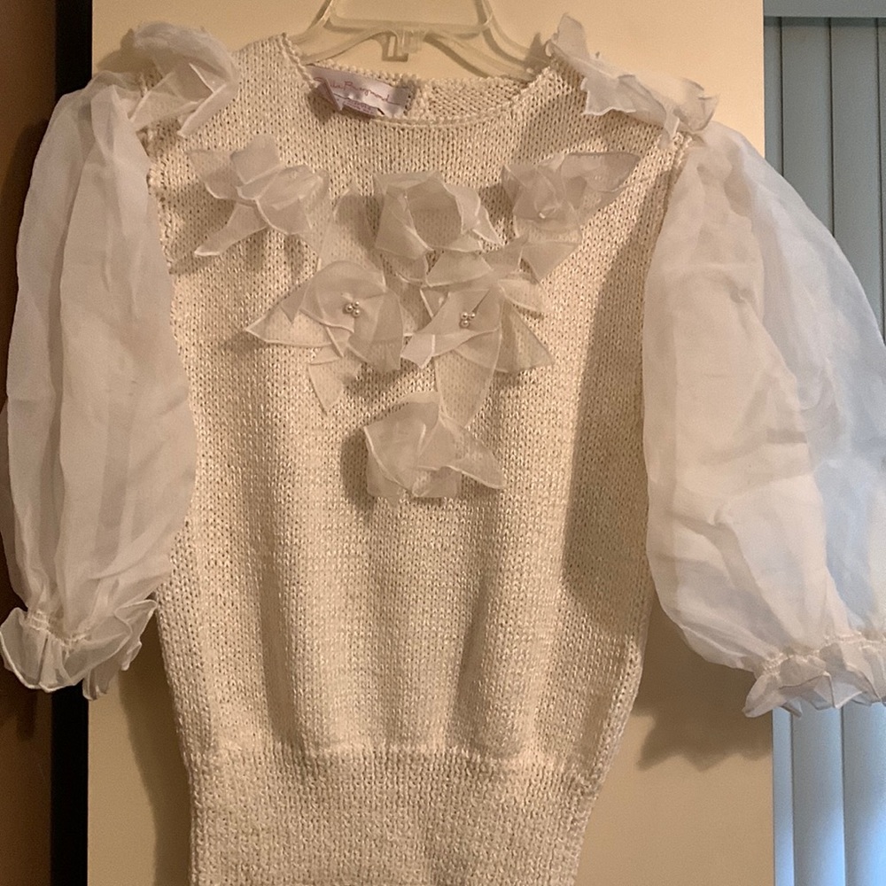 Vintage Sheila Raymond Woman’s Puffed Sleeve Short Sweater,size M
